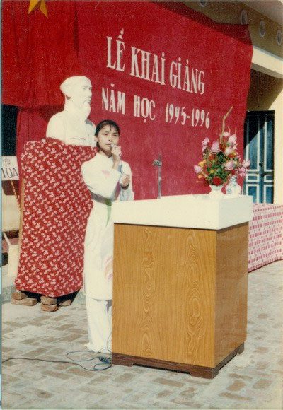 Students who spoke at the opening ceremony were often prioritized based on their proficiency in literature for an emotional speech.