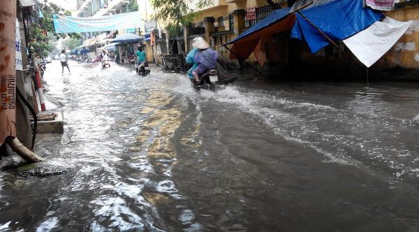 Guidelines for Water Treatment and Environmental Sanitation During Floods