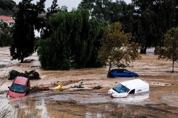 In some areas of Spain, the rainfall equivalent to an entire month fell in just one day.