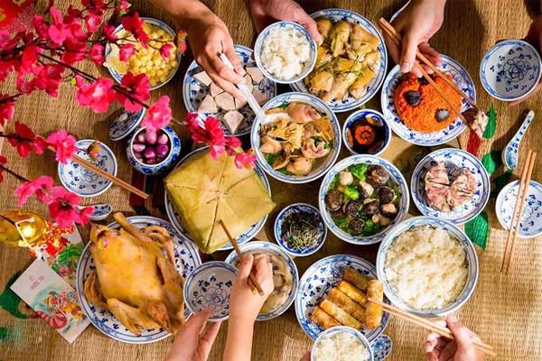 Eating on the floor can improve posture and prevent back pain.