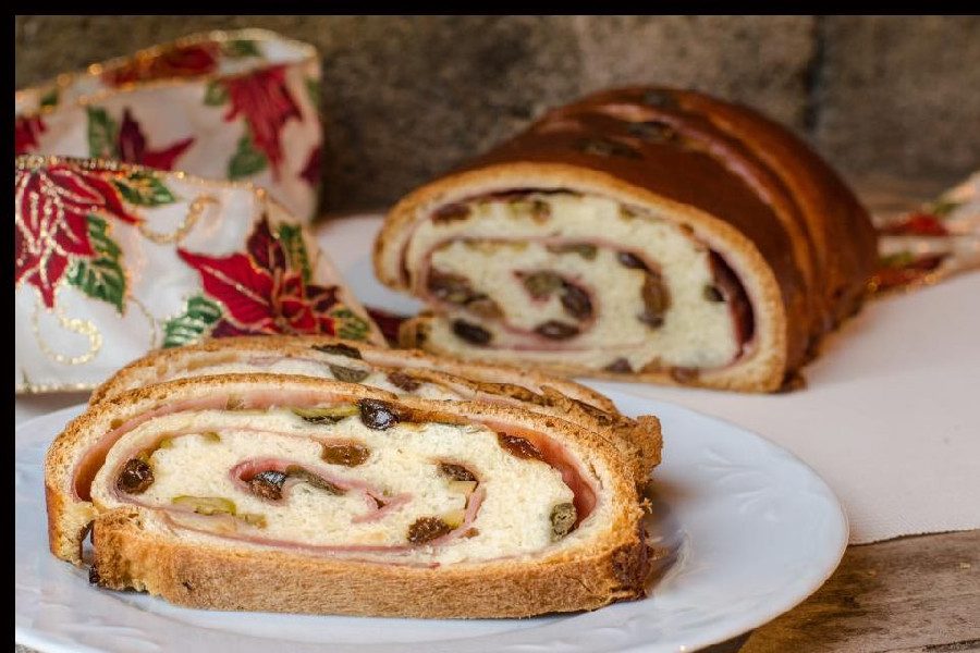 Stuffed ham bread