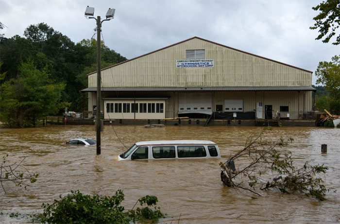  Hurricane Helene causes severe flooding in Asheville, North Carolina (USA). 