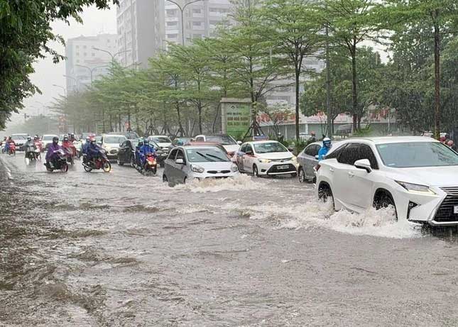 Hanoi and many localities will continue to experience heavy rain in the next 2-3 days.