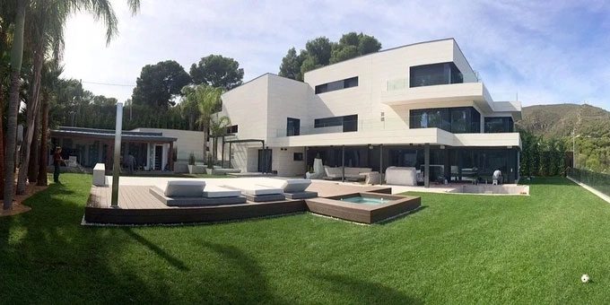 One of the properties owned by the Argentine football superstar.