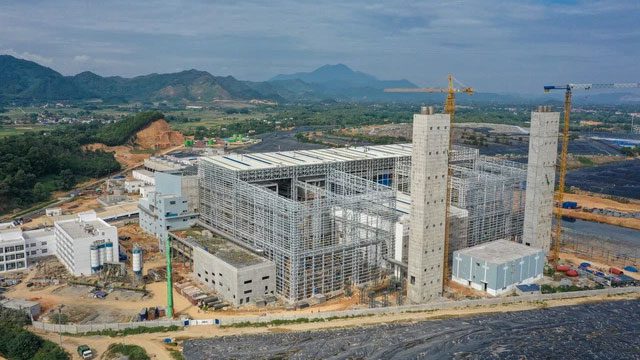 The plant is located in the Sóc Sơn Solid Waste Treatment Complex