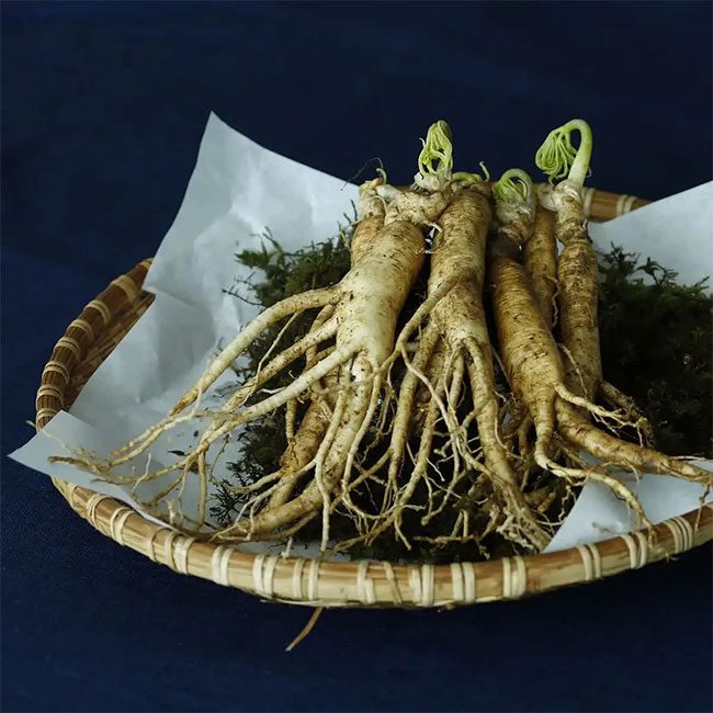 Ginseng may help reduce the risk of certain cancers by approximately 16%.