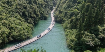 no cave no peak excluding china leaves the world amazed when building a bridge like a dragon flying over the river 136956