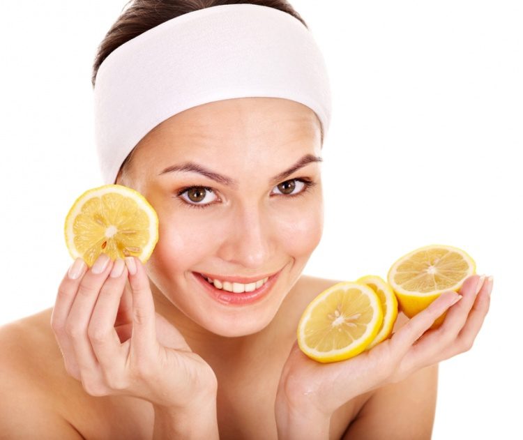 Honey and lemon create the perfect combination for full nutrient absorption, energy, and boosting collagen levels in the body. High collagen levels will make your skin look naturally radiant.