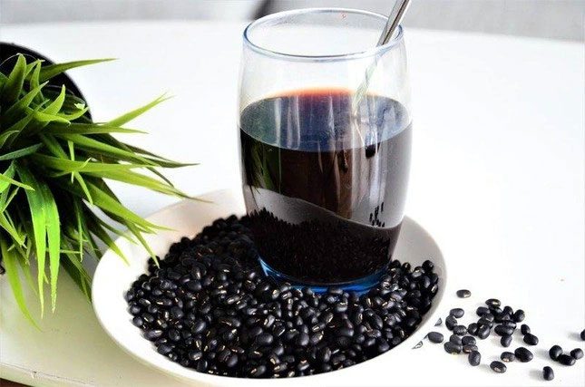 Using black bean water to take medication can reduce the effects of the medication