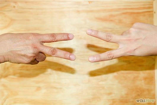 Discover the "Rock - Paper - Scissors" strategy to help you win easily