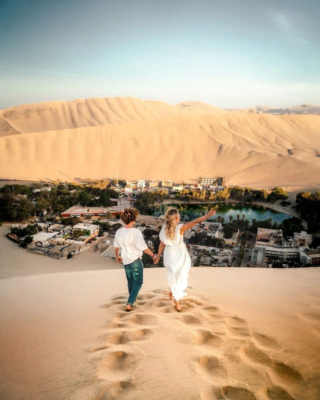 A panoramic view of the entire oasis from the top of the sand dune