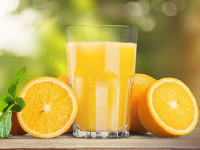 Orange juice can be mixed into various beverages.