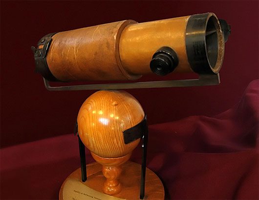 A replica of the reflecting telescope created by Newton presented to the Royal Society in 1672