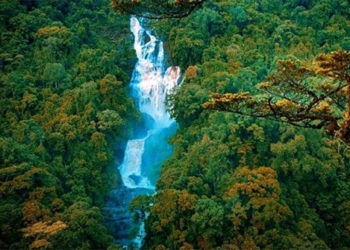 seven level waterfall beautiful in kon tum hanging on the back of the mountain 137065