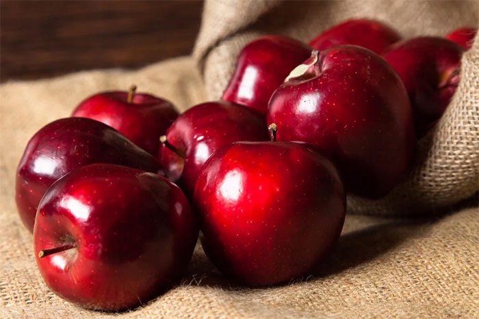 Red Apples