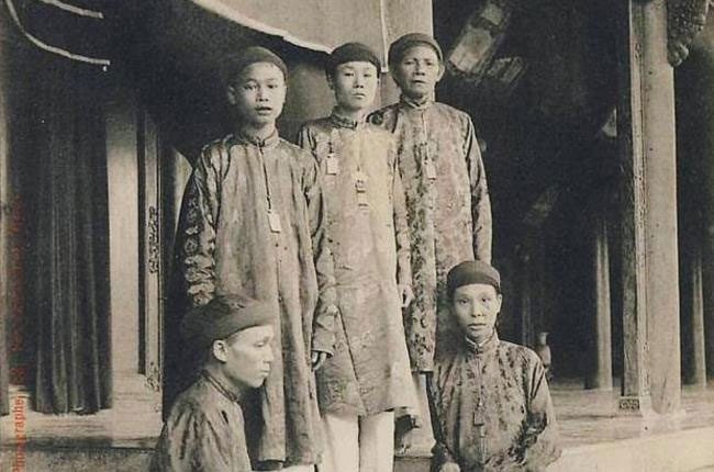 Eunuchs of the Nguyen Dynasty.