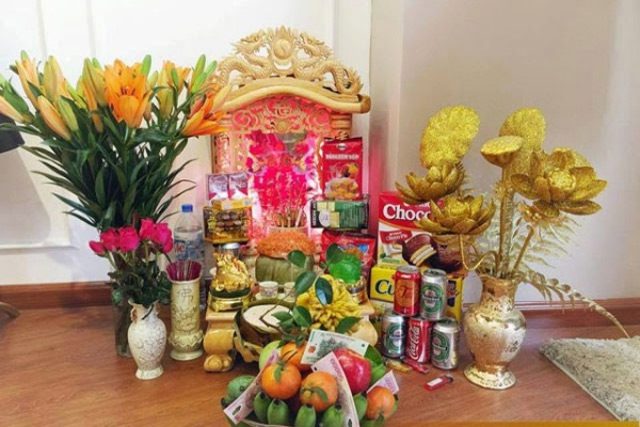 Thần Tài Altar