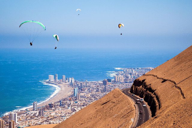 Iquique is situated on the Pacific coast but has a desert-like dry climate