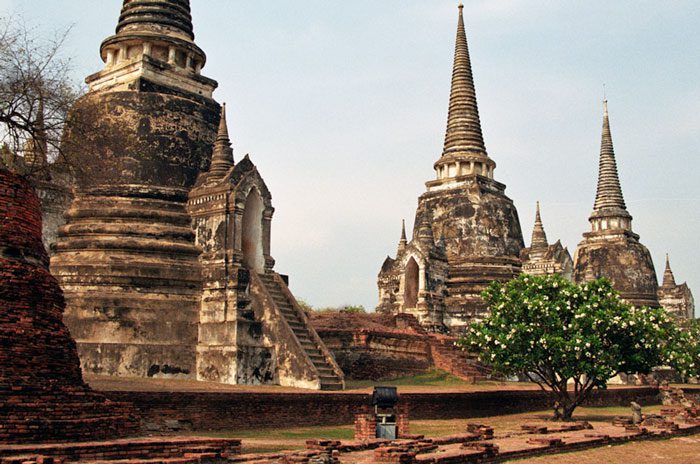 Perhaps that is why Ayutthaya is remembered by many tourists as an oasis of riverside temples.