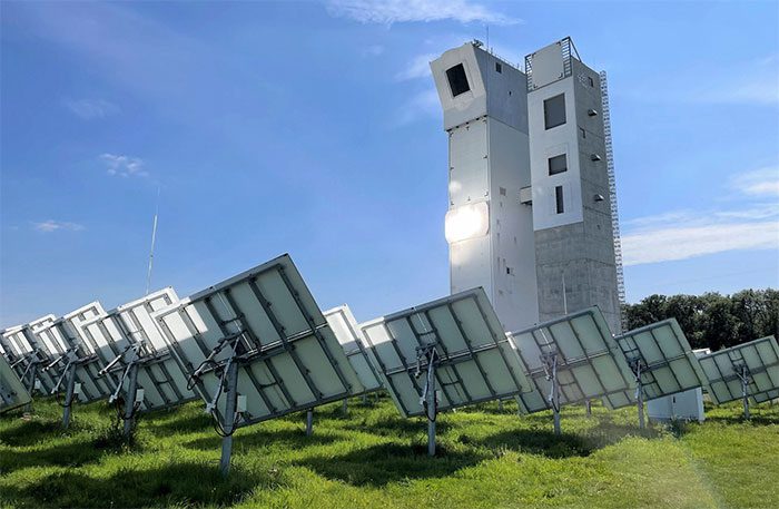 Solar fuel production tower operational in Jülich, Germany