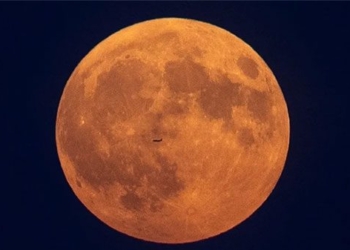 the largest super moon of the year will appear on the full moon day of september lunar calendar 137258