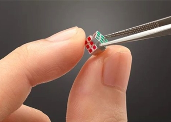 the smallest rubik cube in the world costs more than 5 000 usd 137231