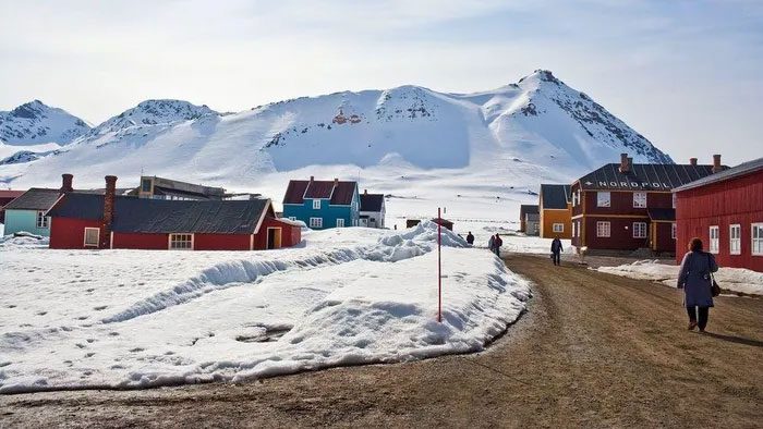 The town of Ny-Ålesund on Spitsbergen Island, part of the Svalbard archipelago.