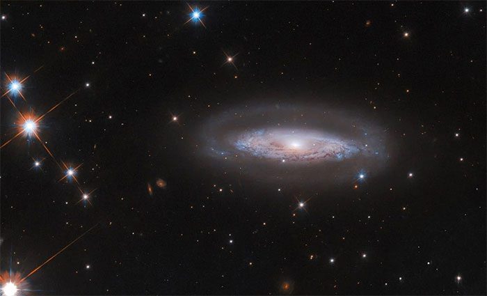 Galaxy IC 4709 with a heart that is an incredibly large black hole