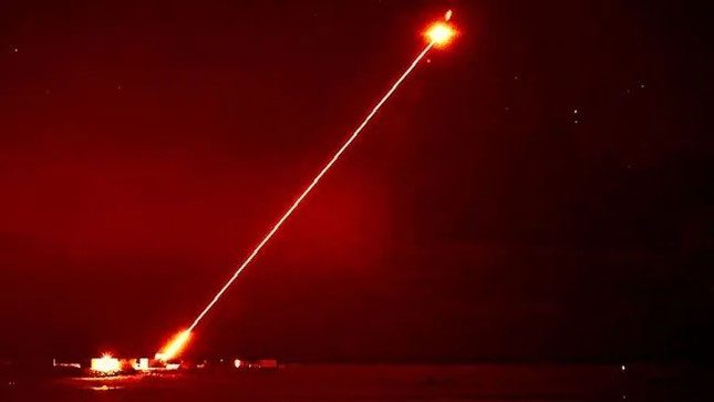  DragonFire laser targeting an aerial object. 