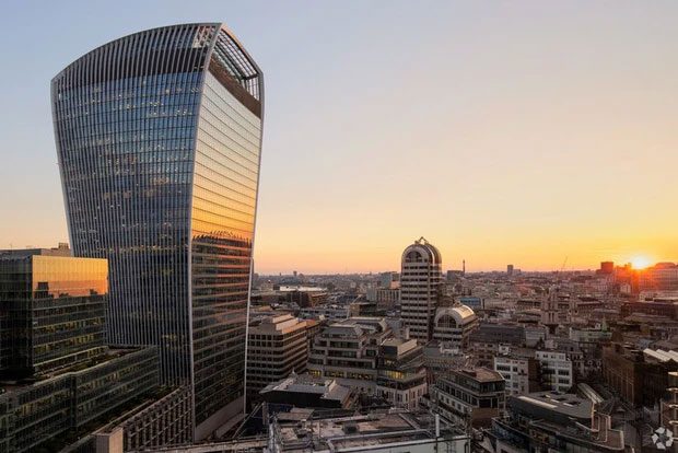 The heat seems to scorch everything around the Walkie Talkie building.