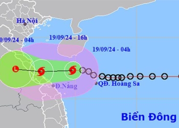 tropical depression strongly upgraded to storm number 4 warning distance da nang 210km 136803