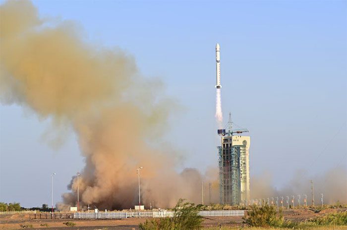 Long March 2D rocket carrying Shijian-19 satellite launched from Northwest China