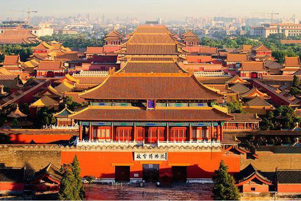 Few people know that the term "tử" in the Forbidden City also carries the meaning from the idiom "tử khí đông lai".