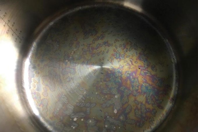 Rainbow stains cause concern among many home cooks.