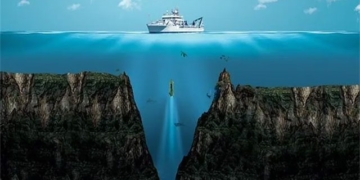 what happens when a tile falls into the mariana trench the deepest and most mysterious place in the world 136376