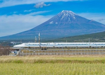 why japanese trains always arrive on time 138076