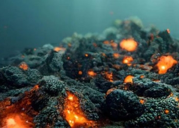 why volcanoes under the sea are not drowned by the ocean 126070