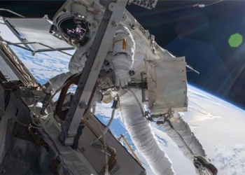 why young astronauts live longer in space