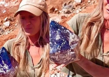 woman sells large amethyst 136555