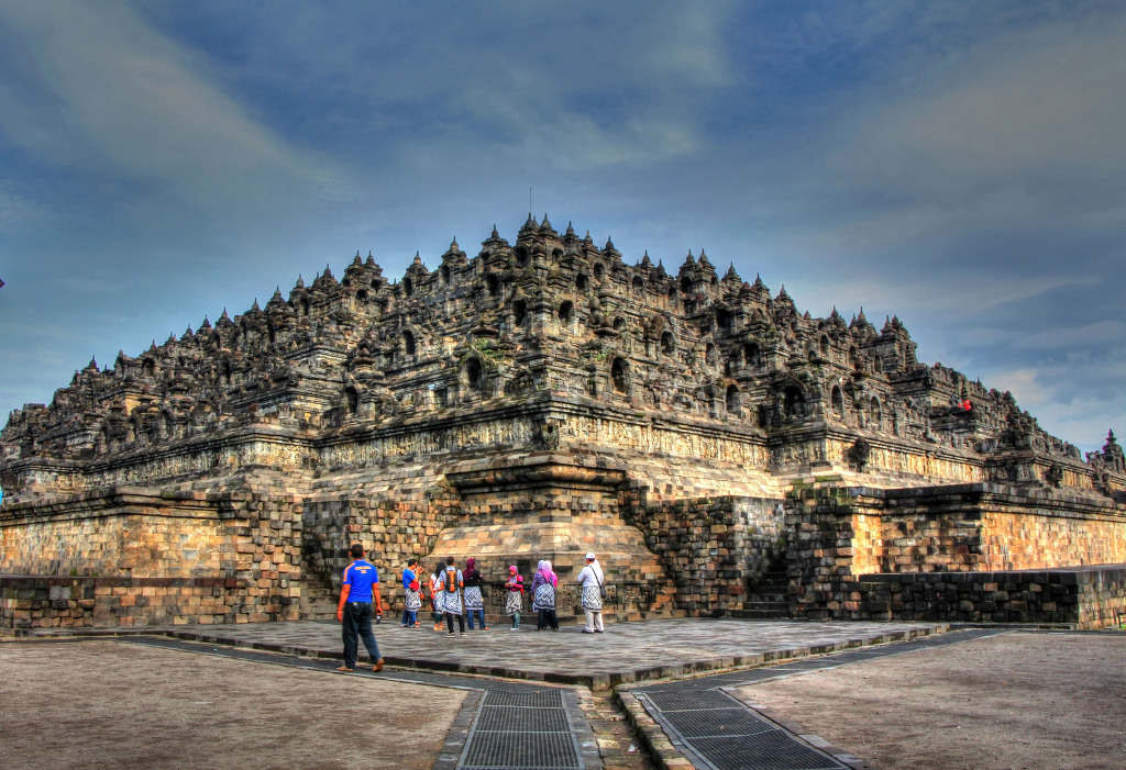 Today, Borobudur has returned to its nearly original form and has become one of the world's famous wonders.