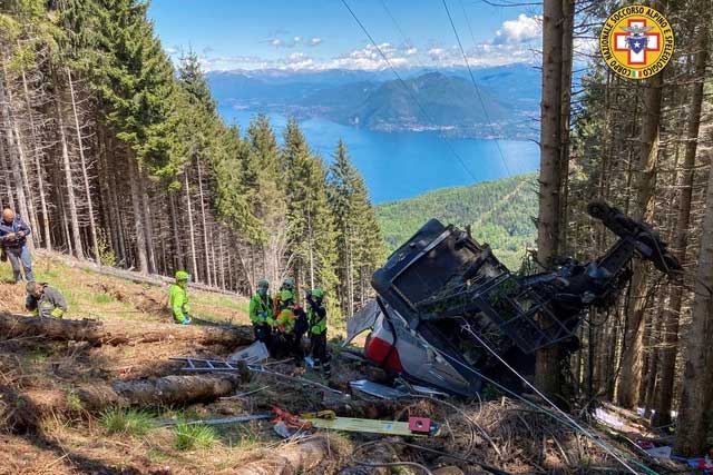 At least 14 people died and 1 child was seriously injured in the cable car accident in Italy.