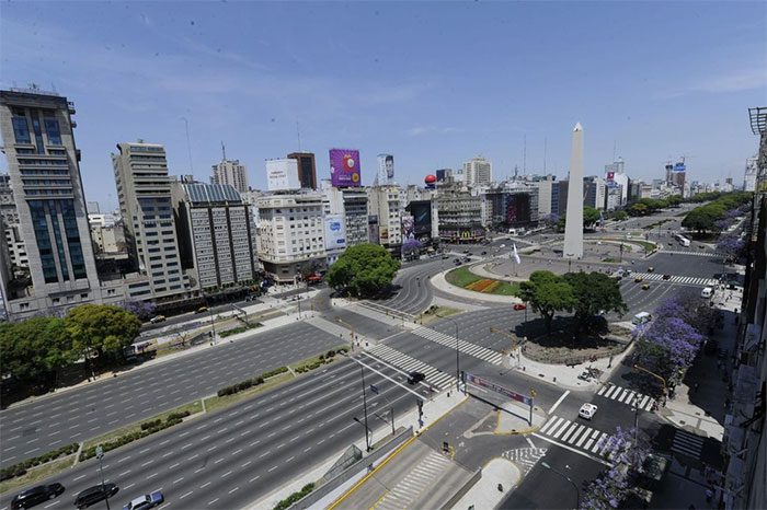 The multi-lane avenue in the center of Buenos Aires