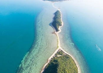 discovering the cutting path in the central sea where 3 islands only appear most clearly at two times 135616