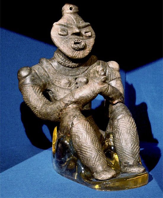 The small dogū figurine made in prehistoric Japan.