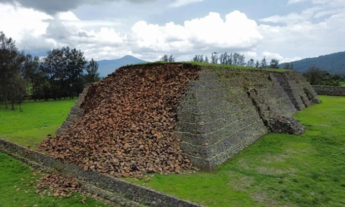 The collapsed surface of the pyramid in the Ihuatzio archaeological zone.