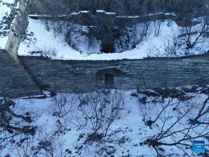 High-quality images of secret passages along the Great Wall of China.