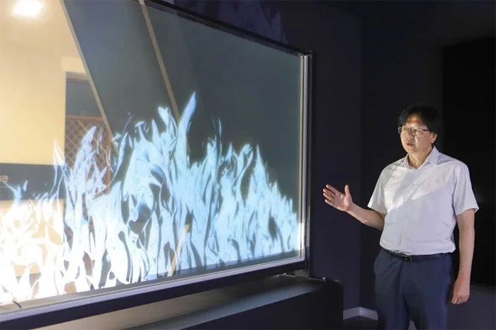 100-inch transparent nano screen (NTS) as thin as human hair