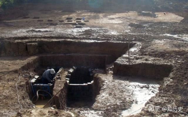 To this day, the tomb of Hạp Lư remains intact, without any visits from the modern world.