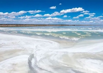 mysterious water hose in china where salty connections are made airplanes can land trains can pass 122074