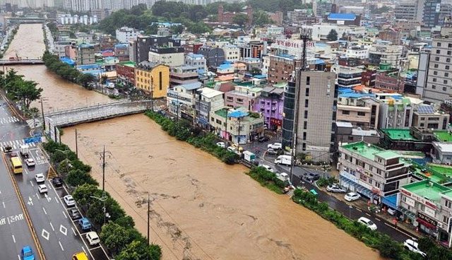 Dangjin River (South Chungcheong Province) water levels rise